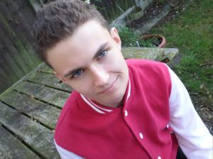 Twitter F1 Reflection Pic